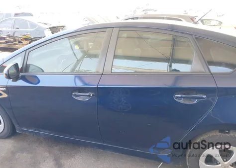 2013 Toyota Prius Two z USA, uszkodzony, nr VIN JTDKN3DU6D1648046